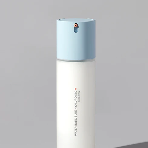 Waterbank Blue Hyaluronic 2-Step Essential Set for Combination Skin - Image 4