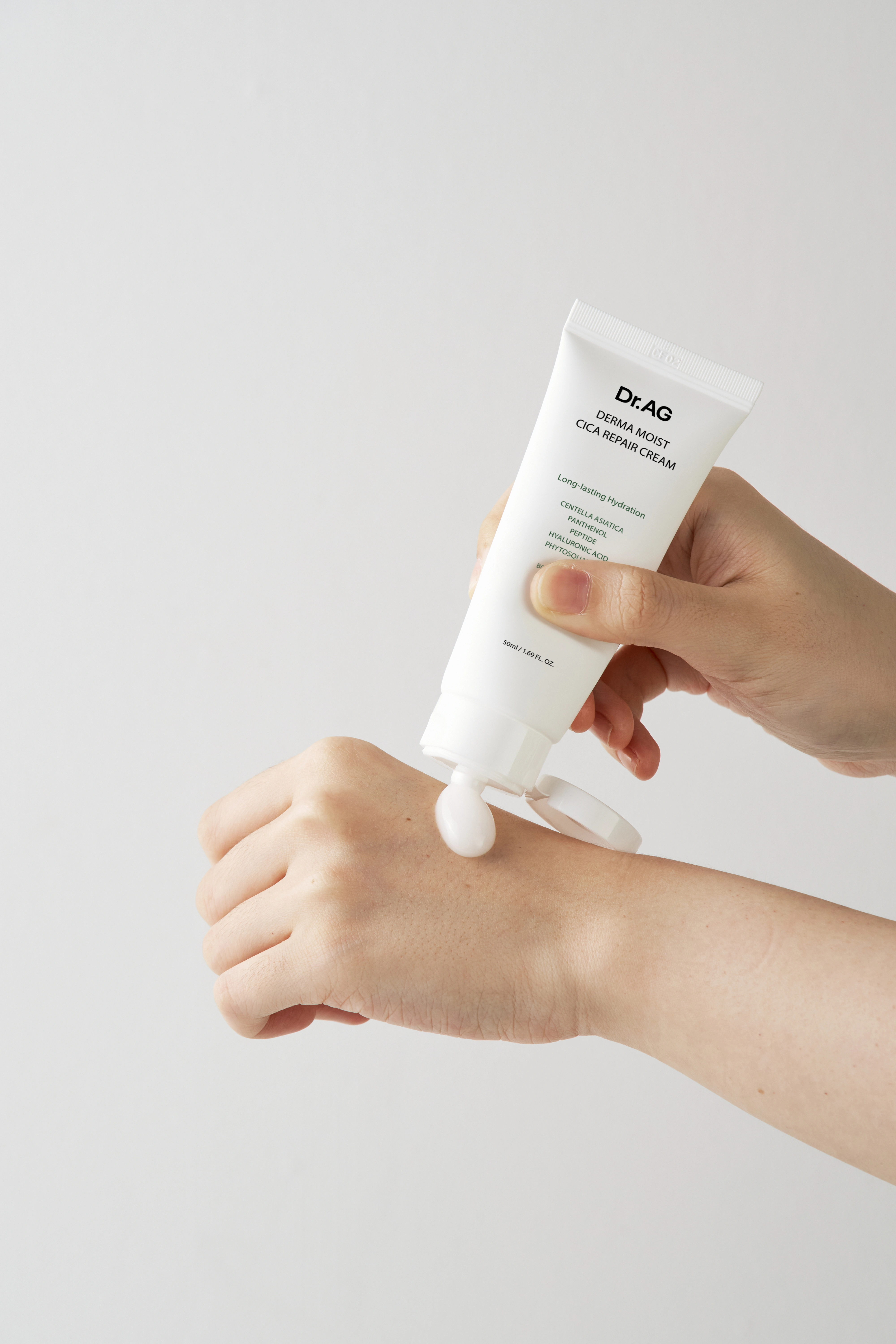 Derma Moist Cica Repair Cream - Image 4